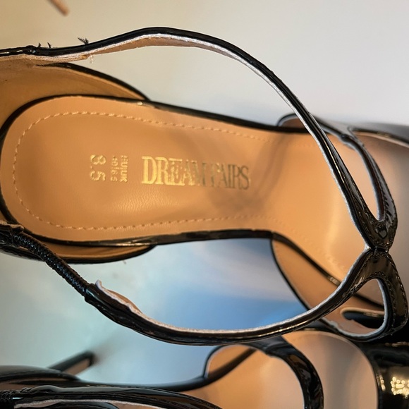 Black patent heels - Picture 3 of 5